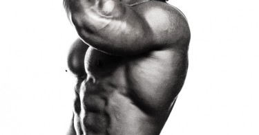WEB---bigstock-Bodybuilder-posing-80481092