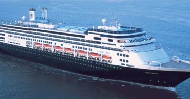 cruise-ships-amsterdam